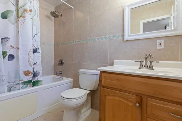 9181 SW 55th St, Cooper City, FL 33328-5811