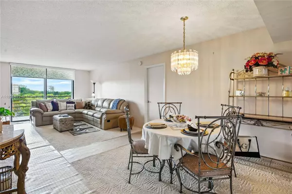 1100 Saint Charles Pl #407, Pembroke Pines, FL 33026