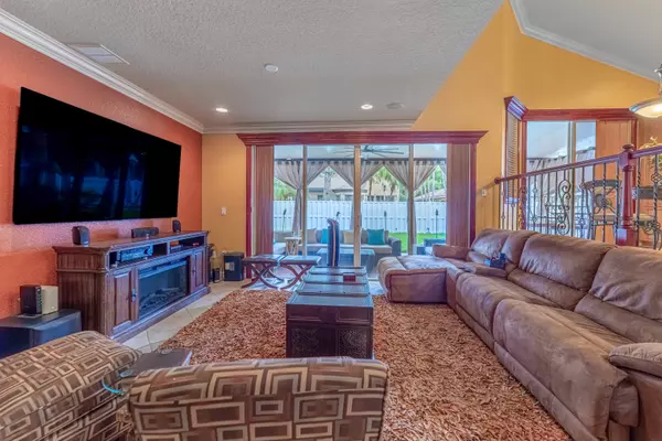 5241 SW 159th Ave, Miramar, FL 33027-4994