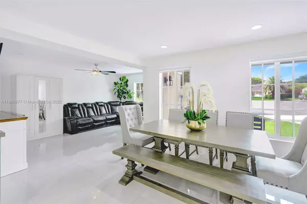 14537 SW 127th Ct, Miami, FL 33186