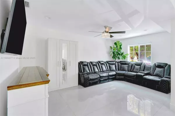 14537 SW 127th Ct, Miami, FL 33186