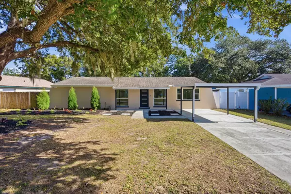 613 Highview Cir S, Brandon, FL 33510-2408