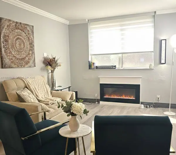 2401 Riverside Dr #313-B, Coral Springs, FL 33065