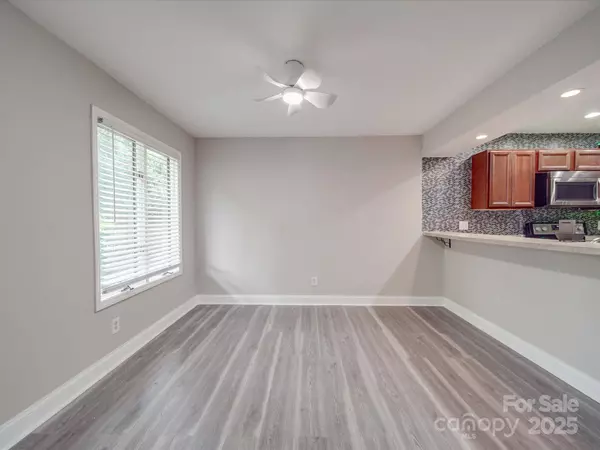 1847 J Julian LN, Charlotte, NC 28208