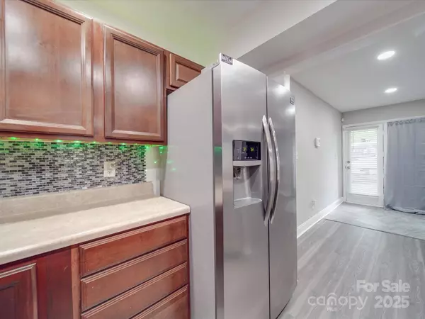 1847 J Julian LN, Charlotte, NC 28208