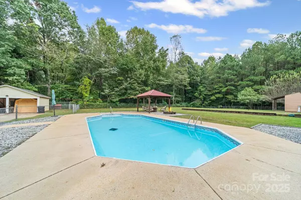 745 Dukeville RD, Salisbury, NC 28146