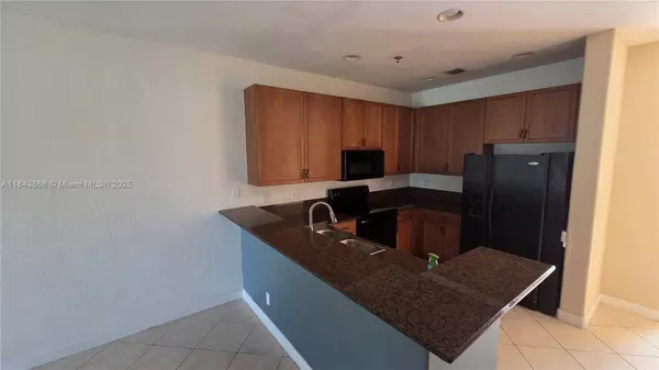 4605 SW 75th Way #4605, Davie, FL 33314