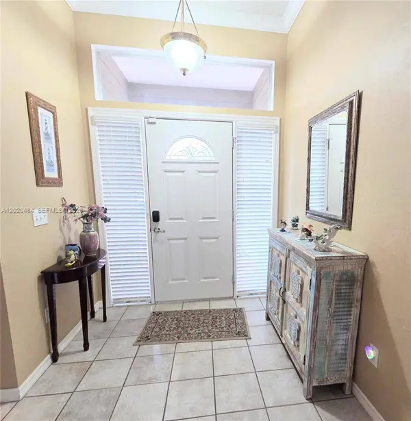 9906 SW 42nd RD, Gainesville, FL 32608