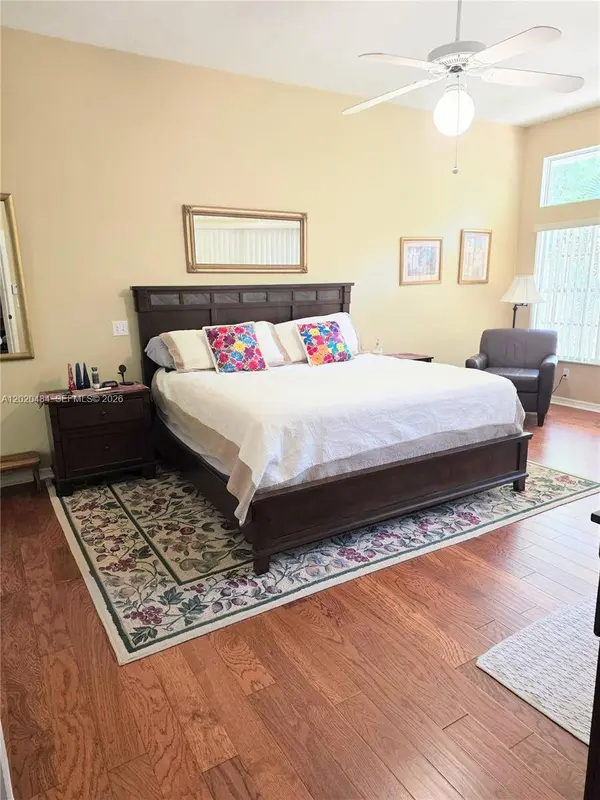 9906 SW 42nd RD, Gainesville, FL 32608