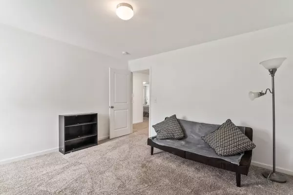 Lexington, NC 27295-8078,121 Asbury Pl