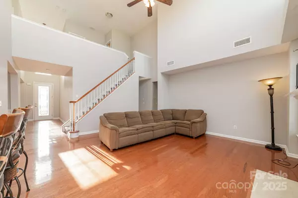 16737 Winston Oaks CT #297, Charlotte, NC 28213