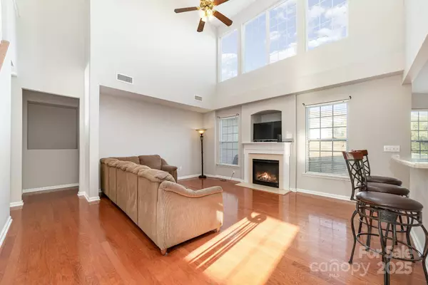 16737 Winston Oaks CT #297, Charlotte, NC 28213