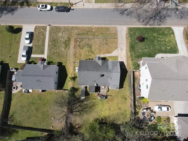 2648 ROSLYN AVE, Charlotte, NC 28208