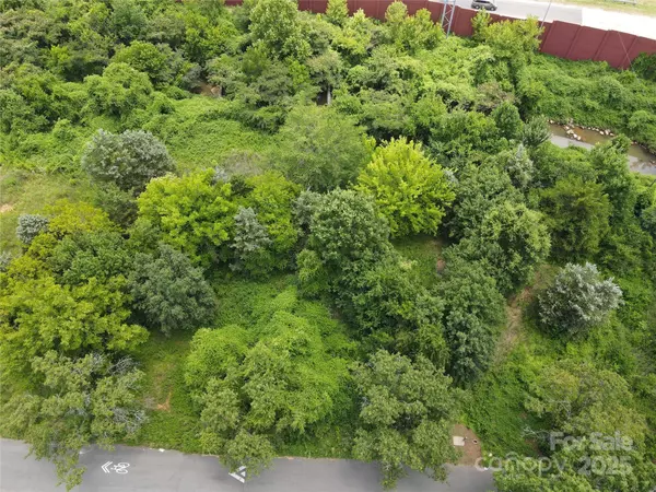 920 Andrill TER, Charlotte, NC 28269