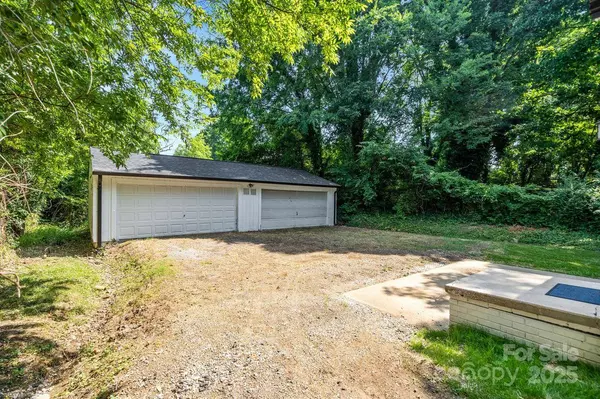 1238 Moretz AVE, Charlotte, NC 28206