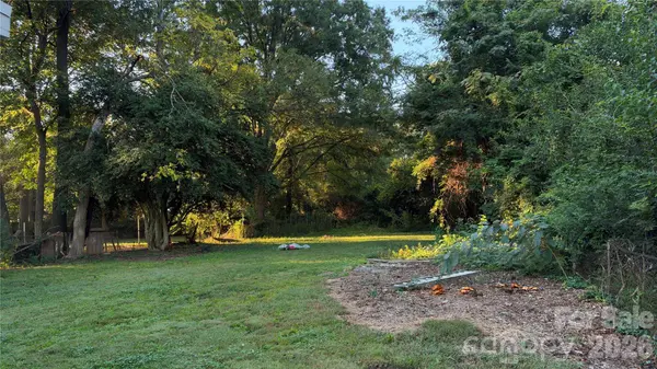 523 W 28th ST, Charlotte, NC 28206