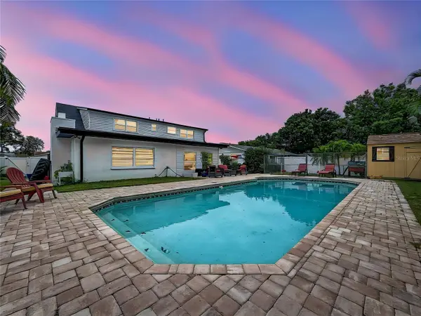 8407 QUARTZ PL, Tampa, FL 33615