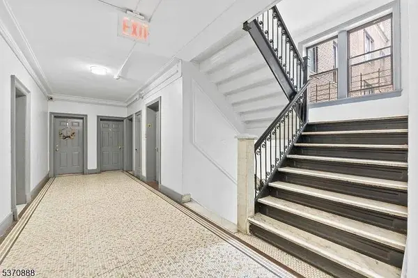 275 HARRISON AVE  #B1, Jc Journal Square, NJ 07304