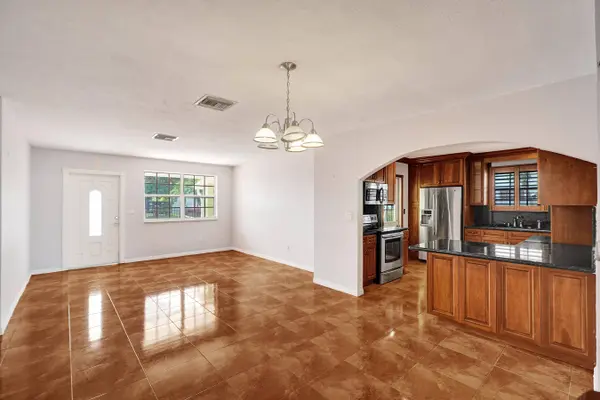 3311 SW 105th CT, Miami, FL 33165