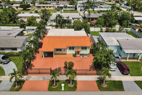 3311 SW 105th CT, Miami, FL 33165