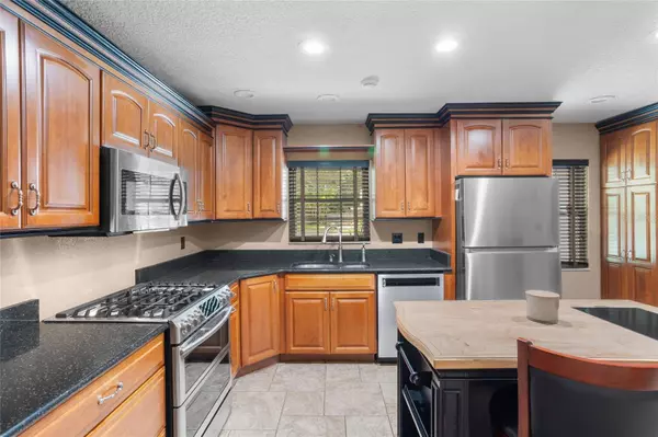 878 ELGIN DR, Winter Springs, FL 32708