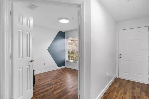 1645 WINDSOR OAK CT, Kissimmee, FL 34744