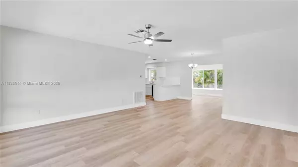 2920 NE 8th Ave, Pompano Beach, FL 33064