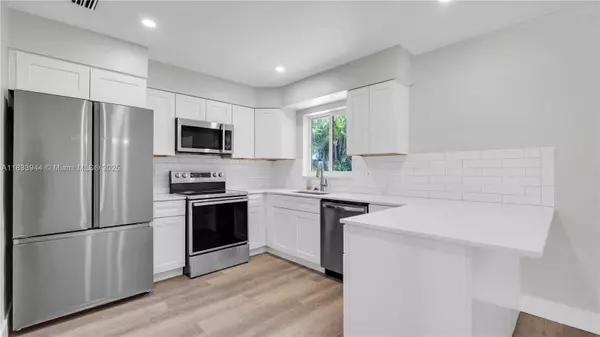 2920 NE 8th Ave, Pompano Beach, FL 33064