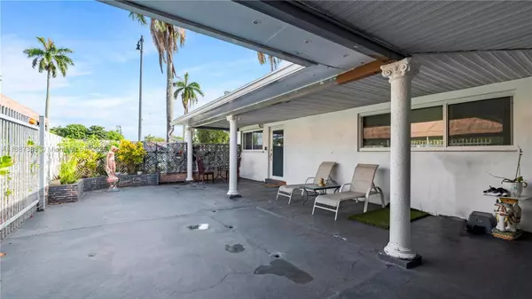 3145 Hollywood Blvd, Hollywood, FL 33021