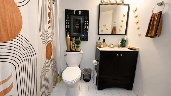 460 S Park Rd #6-109, Hollywood, FL 33021