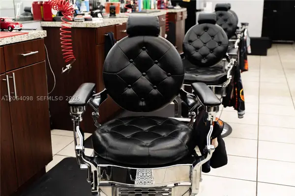 Miami Gardens, FL 33055
