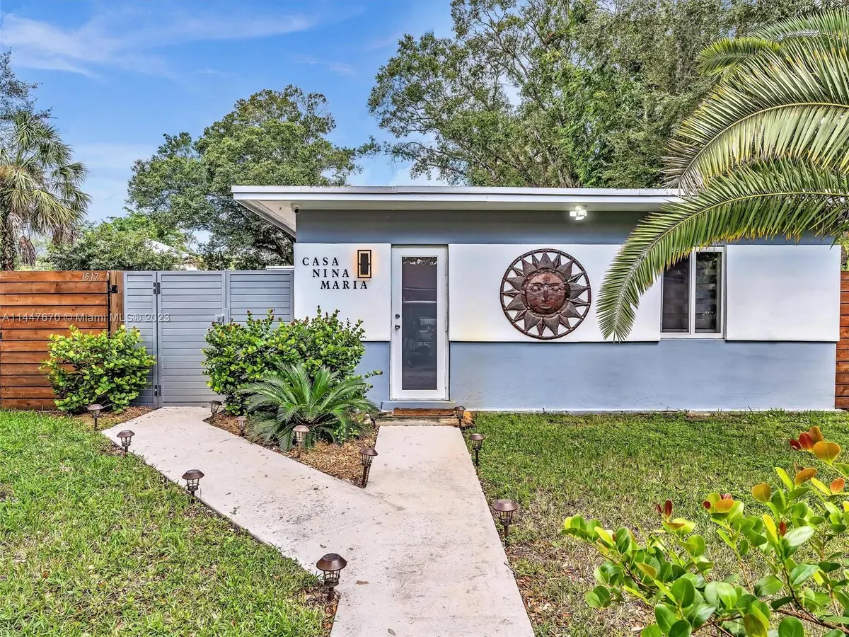 1517 SW 25th St, Fort Lauderdale, FL 33315-2212