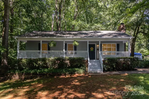 1118 Brookwood DR, Stanley, NC 28164