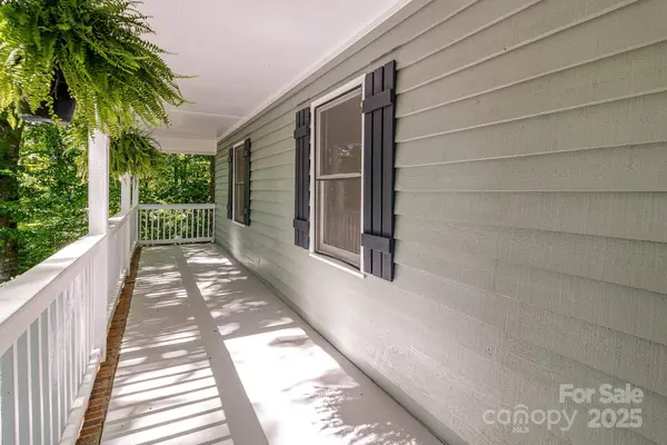 1118 Brookwood DR, Stanley, NC 28164