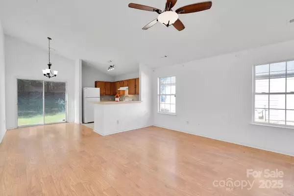 12049 Stewarts Crossing DR, Charlotte, NC 28215