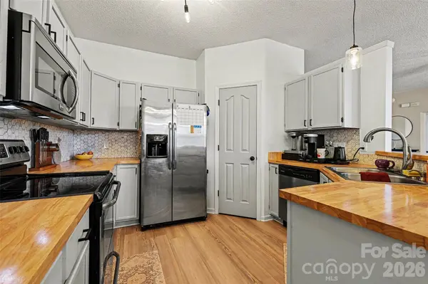 4011 Lakota CT, Charlotte, NC 28269