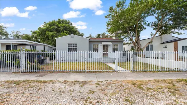 724 NW 77th St, Miami, FL 33150