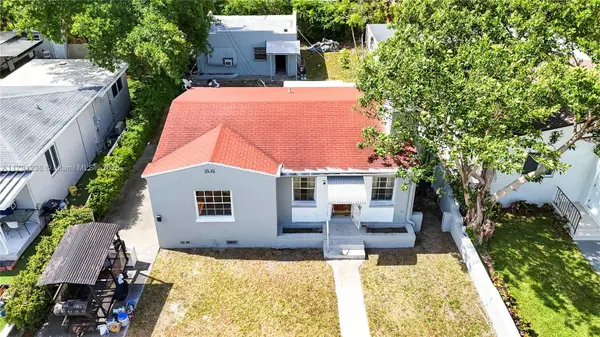 724 NW 77th St, Miami, FL 33150