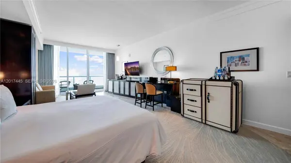 4391 Collins Ave #1903, Miami Beach, FL 33140