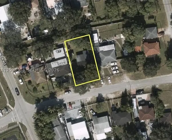 915 Dunad Ave, Opa-locka, FL 33054
