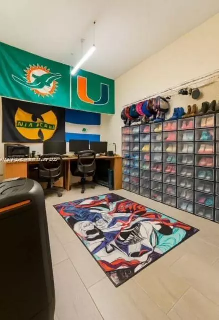 380 NE 37th Ter, Homestead, FL 33033