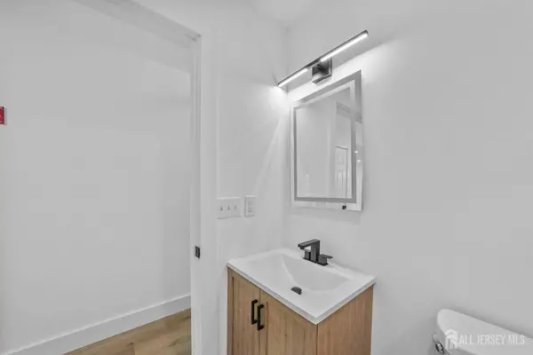 1834 Holly RD, North Brunswick, NJ 08902