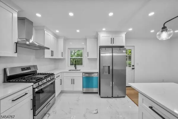 1834 Holly Rd, North Brunswick Twp., NJ 08902