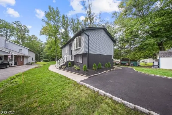 1834 Holly Rd, North Brunswick Twp., NJ 08902