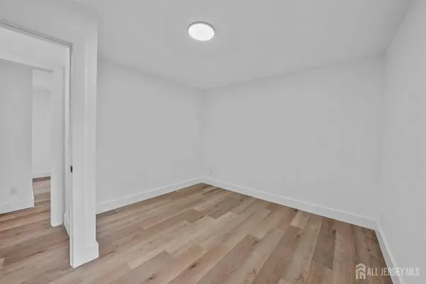 1834 Holly RD, North Brunswick, NJ 08902