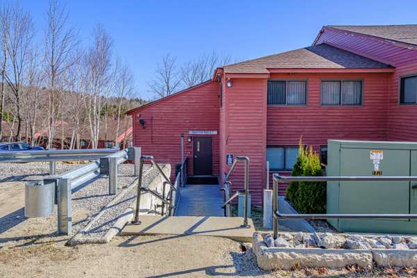 372 Skiway RD #204, Newry, ME 04261
