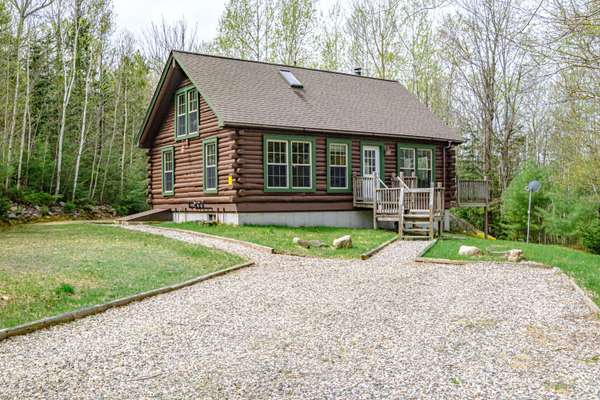 26 Mountain View LN, Woodstock, ME 04219