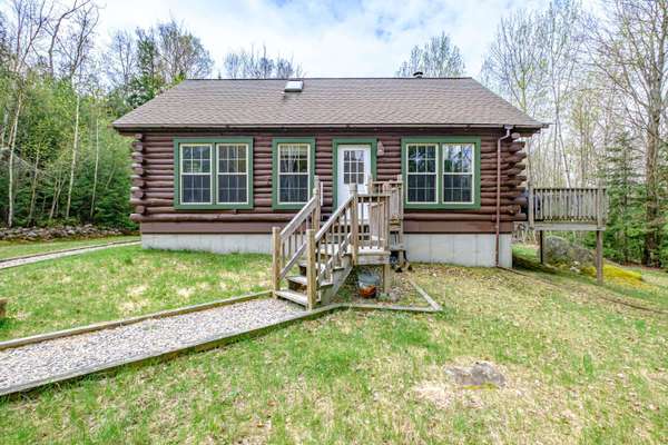 26 Mountain View LN, Woodstock, ME 04219