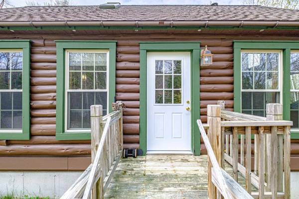 26 Mountain View LN, Woodstock, ME 04219