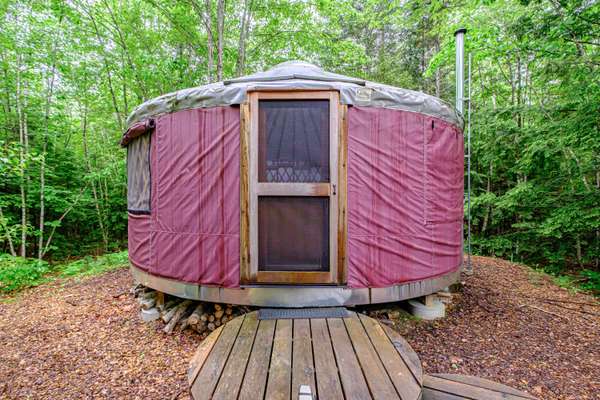 41 Dundee RD, Albany Twp, ME 04217